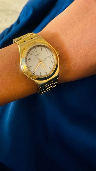 Reloj Swatch Irony dorado