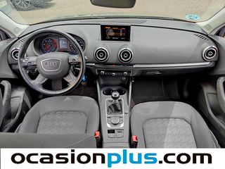 Audi A3 Sedan Attracted 1.6 TDI clean diesel 81 kW (110 CV)