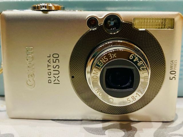 Canon Ixus 50 - Cámara digital