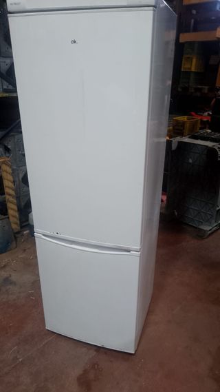 Nevera ok - Frigorífico Blanco