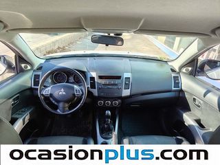 Mitsubishi Outlander 220 DI-D Motion 2WD 130 kW (177 CV)