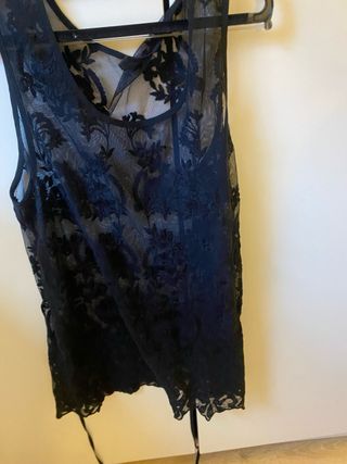 Top lungo intimisismi nero