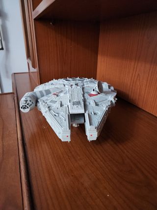 Maqueta Millennium Falcon