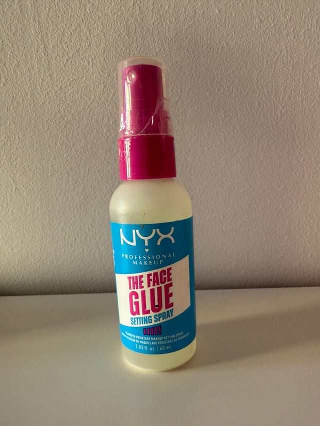 Spray fissante NYX The Face Glue