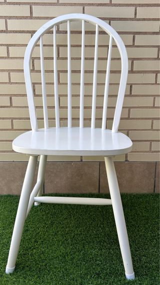 4 Sillas madera blancas