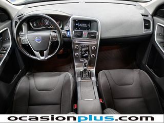 Volvo XC60 D4 Momentum Auto 133 kW (181 CV)