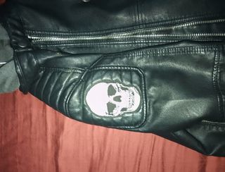 Chaqueta cuero niño negra c/ capucha