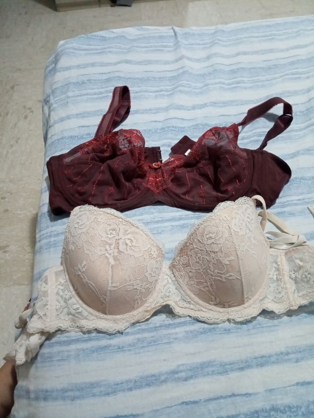 2 Reggiseni - Rosso e Beige