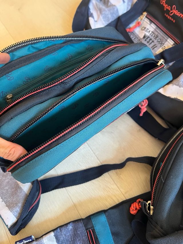 Pepe Jeans: nuovo set scolastico