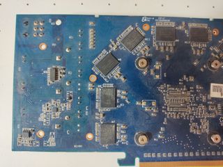 Tarjeta gráfica ASUS EN9600GT