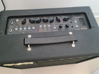 Amplificador guitarra eléctrica marca VOX