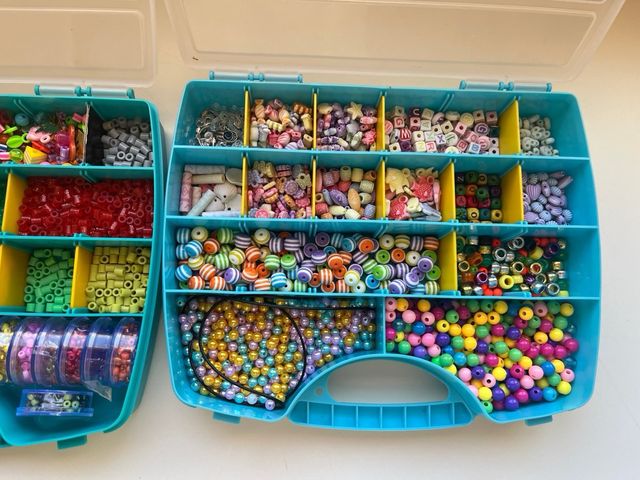 Perline e braccialetti in gomma