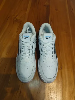 Zapatillas Reebok ATR CHILL- Blancas y Negras