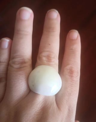 Anillo blanco grande