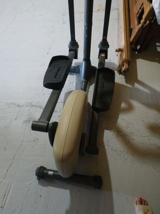Elíptica BH Fitness - Usada