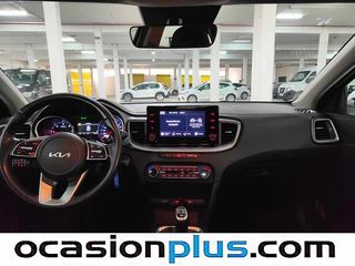 Kia Ceed 1.6 MHEV iMT Drive 100 kW (136 CV)