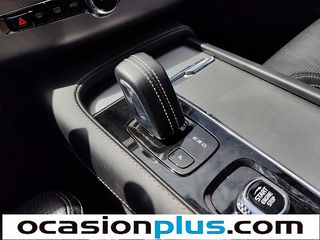 Volvo XC90 T8 Core Recharge AWD Auto 335 kW (455 CV)