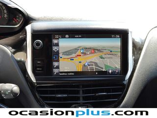 Peugeot 208 PureTech 82 Style 60 kW (82 CV)