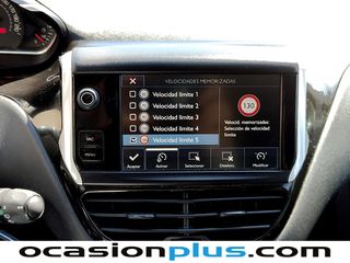 Peugeot 208 PureTech 82 Style 60 kW (82 CV)