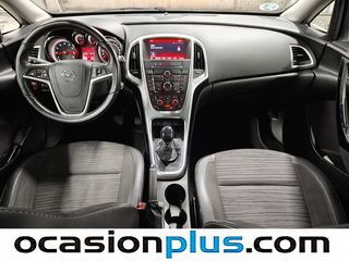 Opel Astra 1.4 Turbo Selective 103 kW (140 CV)