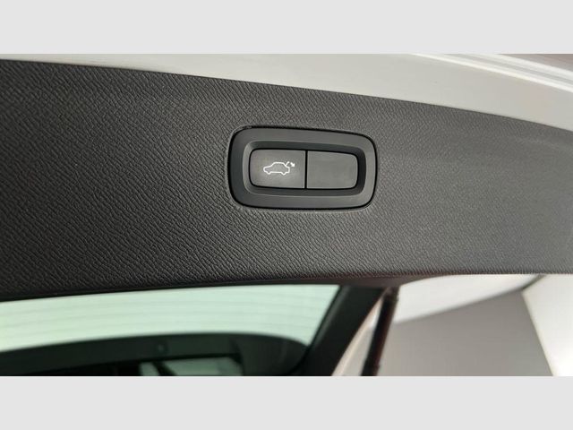 Volvo XC90 2.0 T8 AWD Business Plus Auto