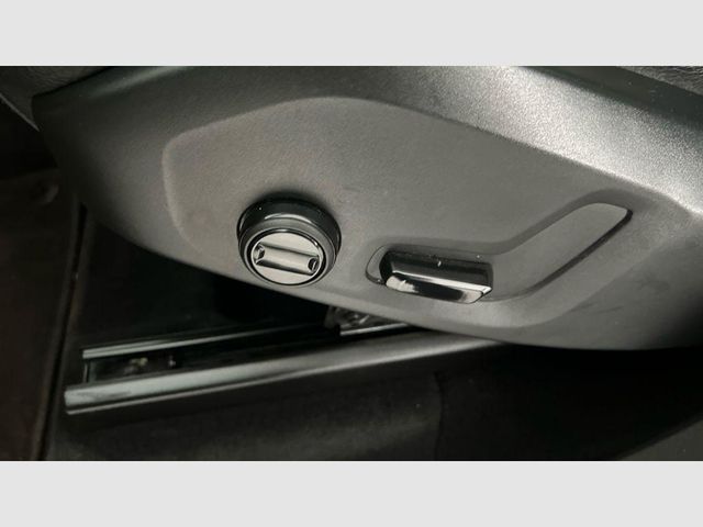 Volvo XC90 2.0 T8 AWD Business Plus Auto