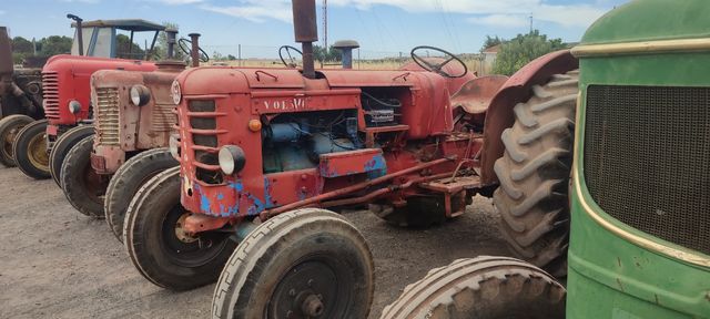 Tractor Volvo BM clásico
Bm 350