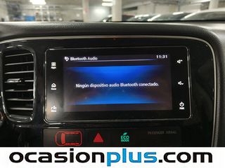 Mitsubishi Outlander 200 MPI Motion 2WD CVT 110 kW (150 CV)