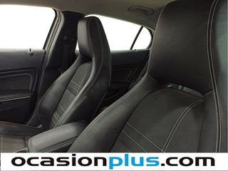 Mercedes-Benz GLA 200 d Urban 100 kW (136 CV)