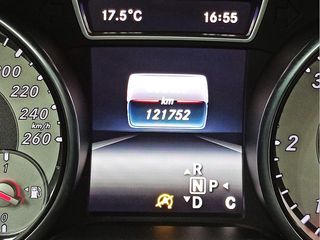 Mercedes-Benz GLA 200 d Urban 100 kW (136 CV)