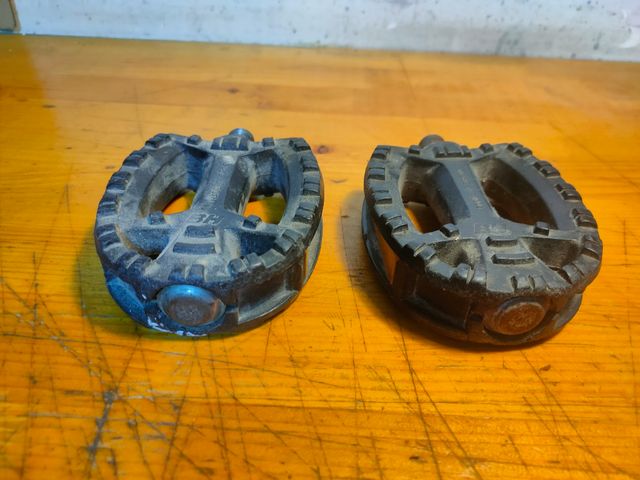 PEDALES BICI BMX OLD SCHOOL VINTAGE BH CALIFORNIA.