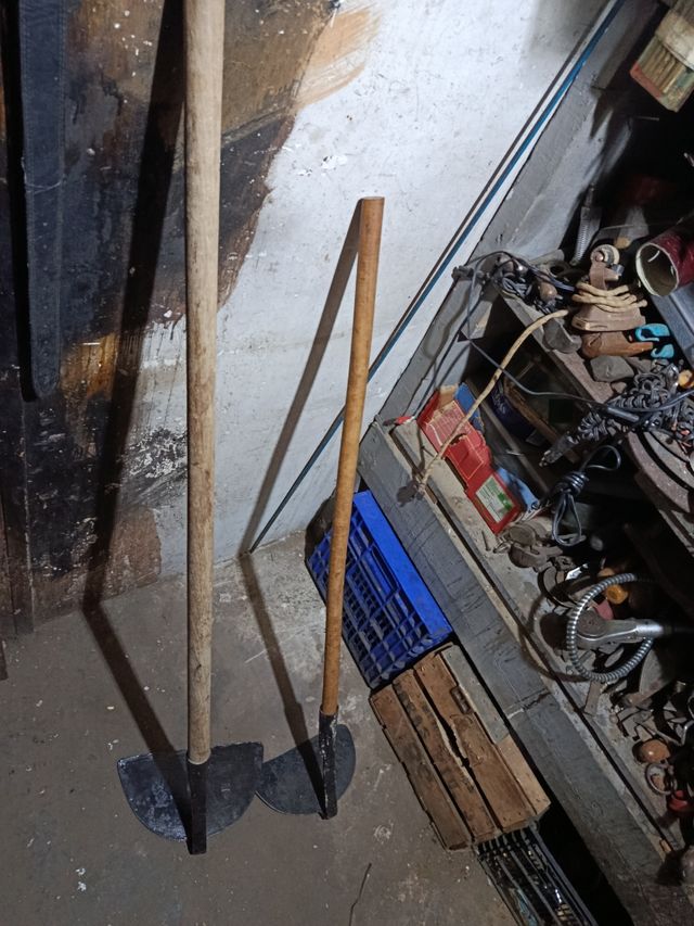 Lote palas: 8 palas + 2 medialunas + 1 escobón