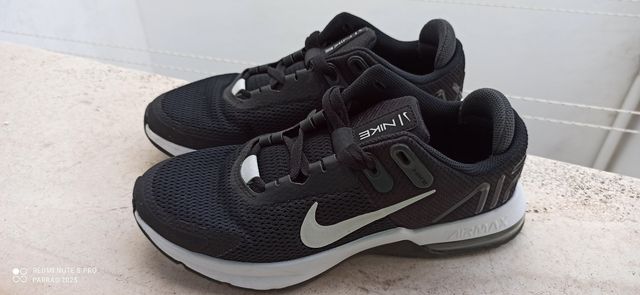 Zapatillas Nike Air Max - Negras y Blancas
