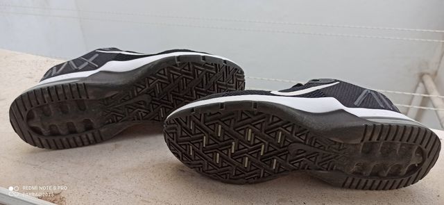 Zapatillas Nike Air Max - Negras y Blancas