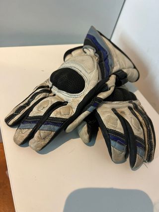 Conǰunto axo y Alpinestars SMX-6 (blancas)
Chaquet