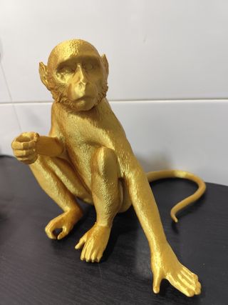 Lampara Mono tipo Seletti 22 CM Dorada impresa 3D