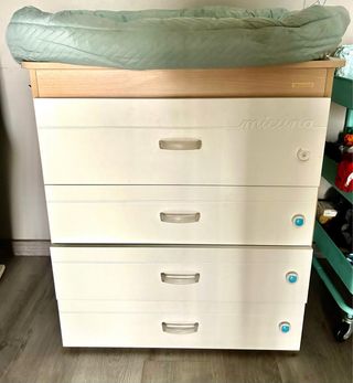 Mueble CAMBIADOR con colchoneta