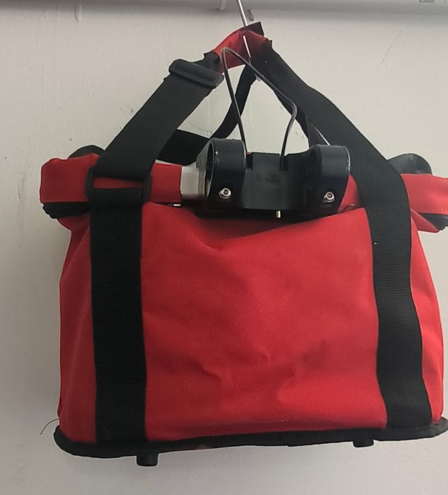 Cesta bici portaobjetos roja