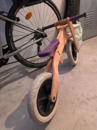 Bicicleta infantil de madera Wishbone