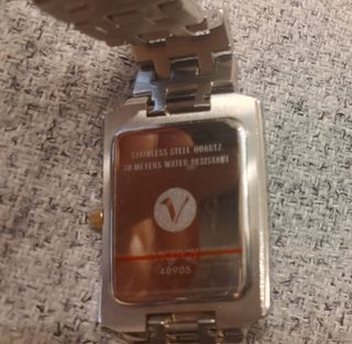Reloj Viceroy. Modelo 40905,bicolor dorado plata. 