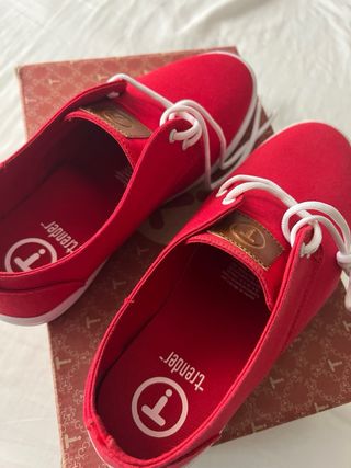 Zapatillas lona rojas Whats Up