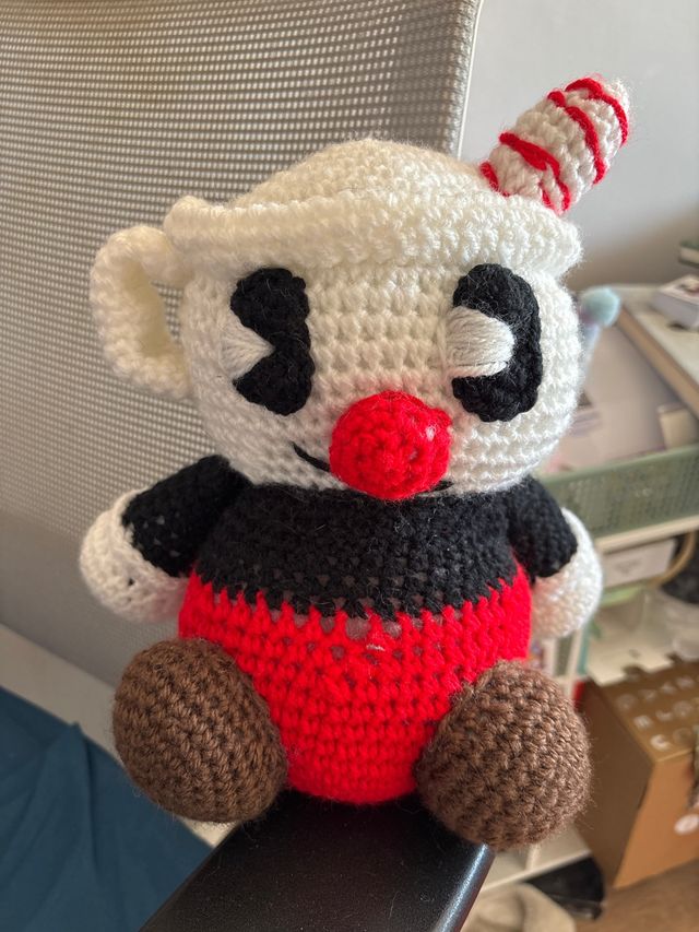 Amigurumi Cuphead crochet