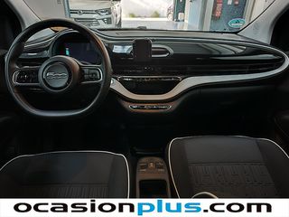Fiat 500 Electrico Action Hb 185 km 70 kW (95 CV)
