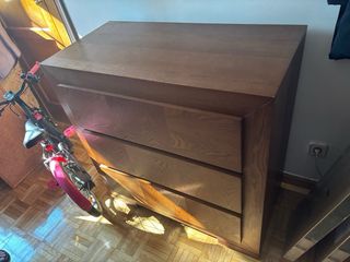 Cómoda madera maciza largo 92 alto 90 y 45 fondo