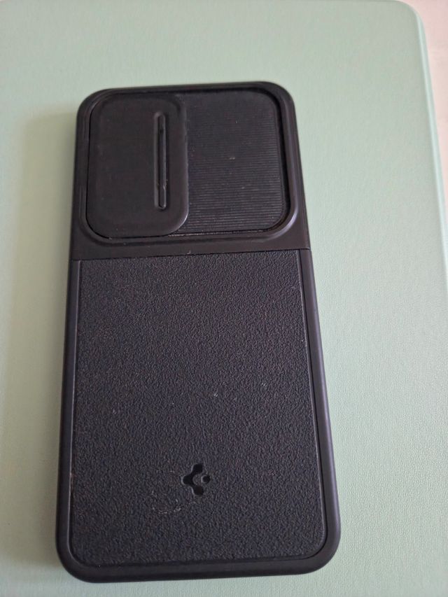 Funda Spigen Samsung S24