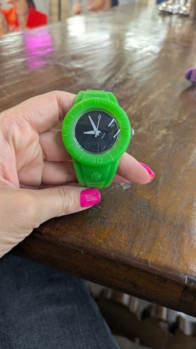 Orologio Ike Milano verde e nero. 