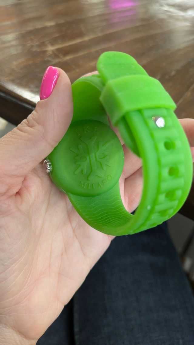 Orologio Ike Milano verde e nero. 