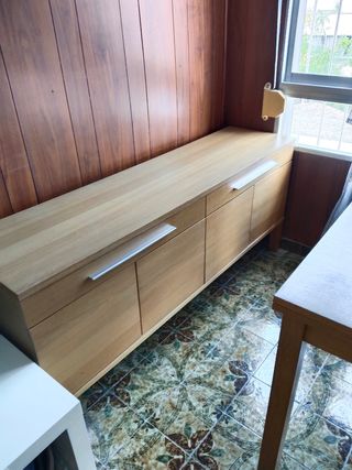 Mesa y aparador roble macizo