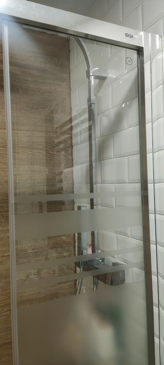 Cristal puerta fija d ducha modelo SHIRA de codeba