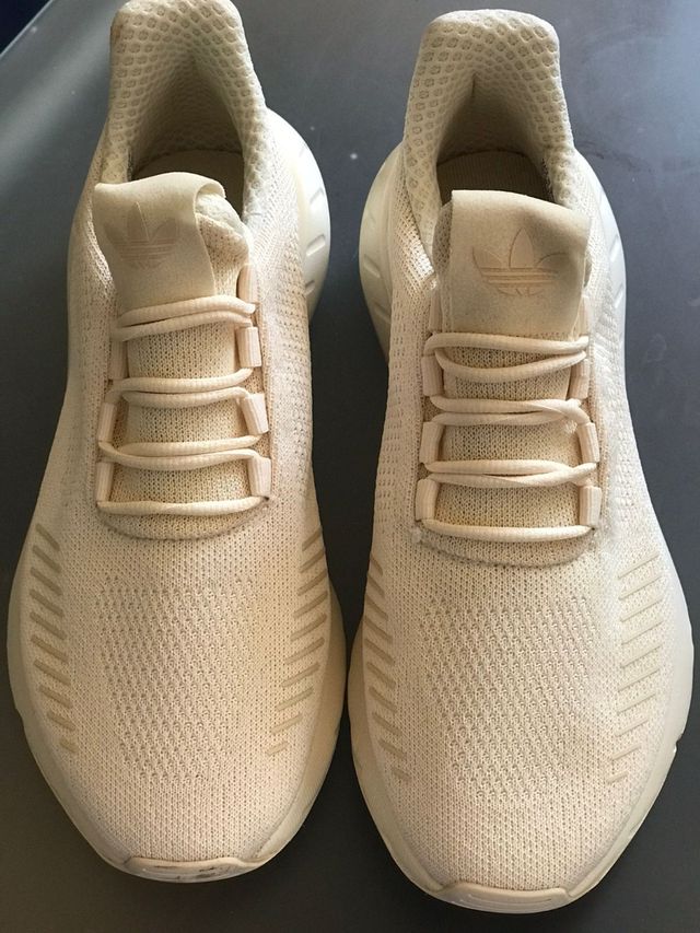 Scarpe Adidas Swift run 22